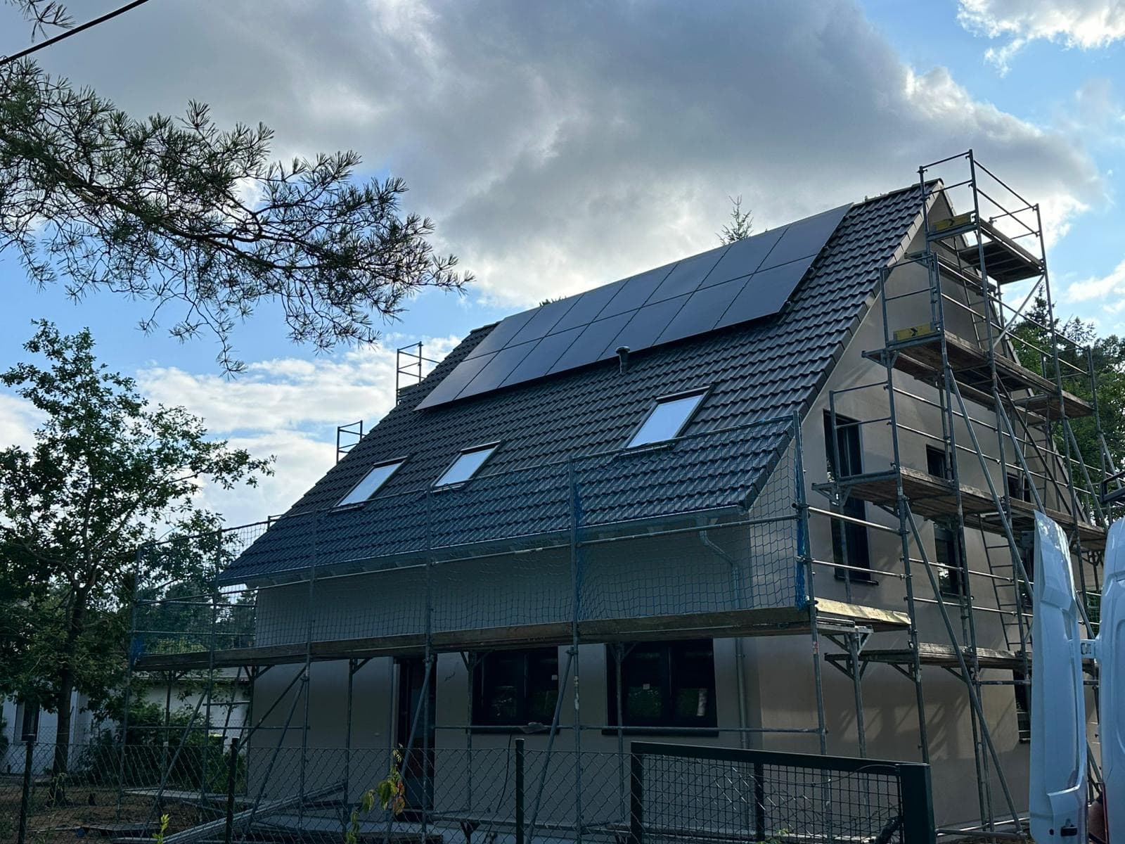 Solaranlage auf einem Privathaus von Profisolar Bau