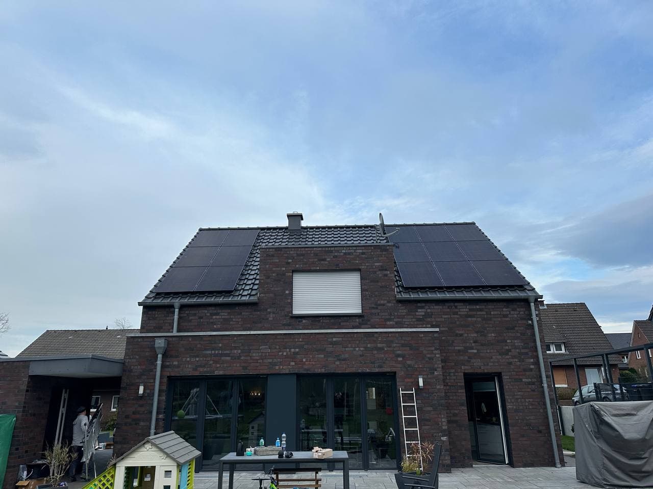 Freiland- und Agrar-Photovoltaikanlage von Profisolar Bau