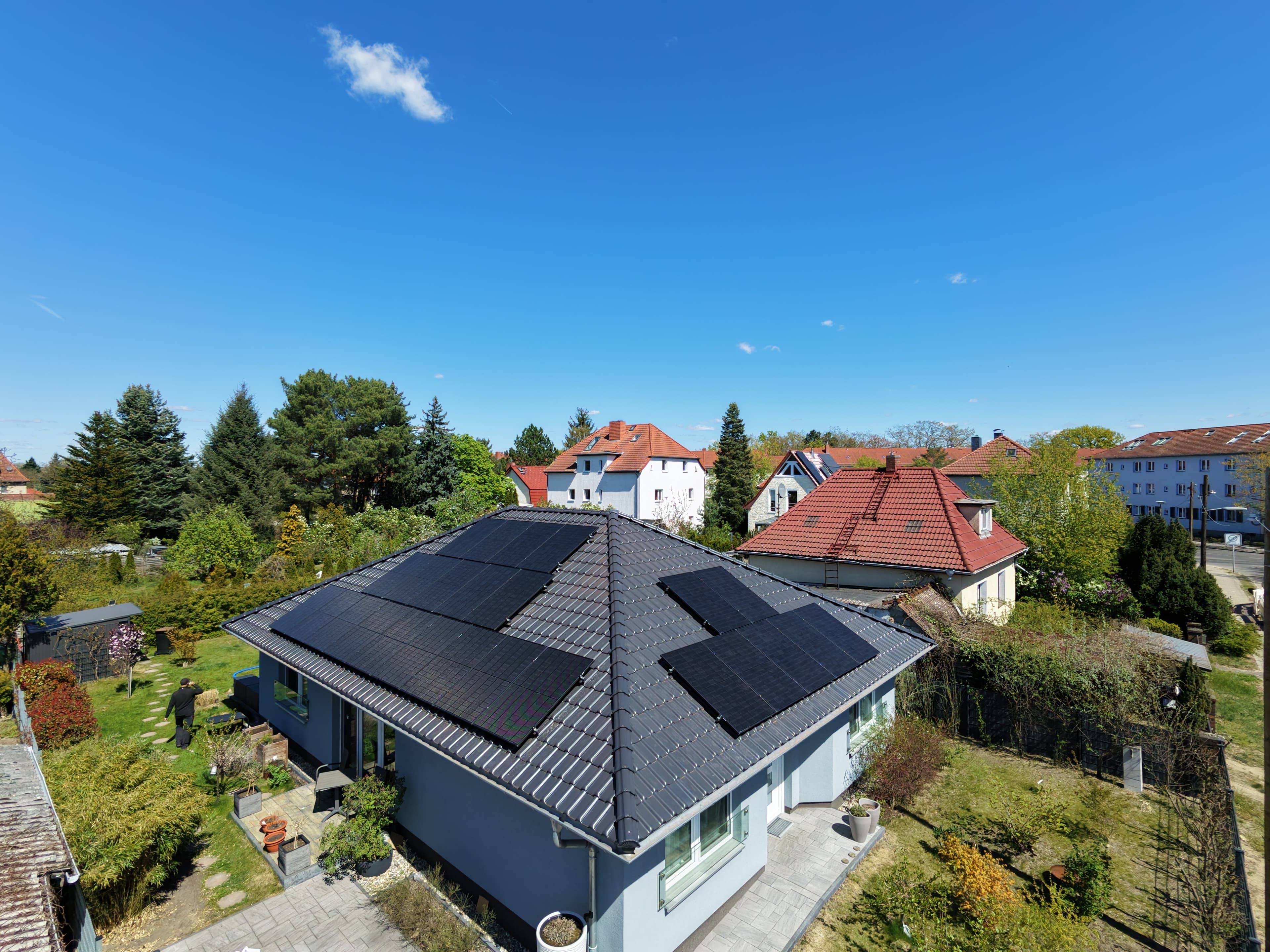 Freiflächen-Solaranlage auf einer größeren Fläche